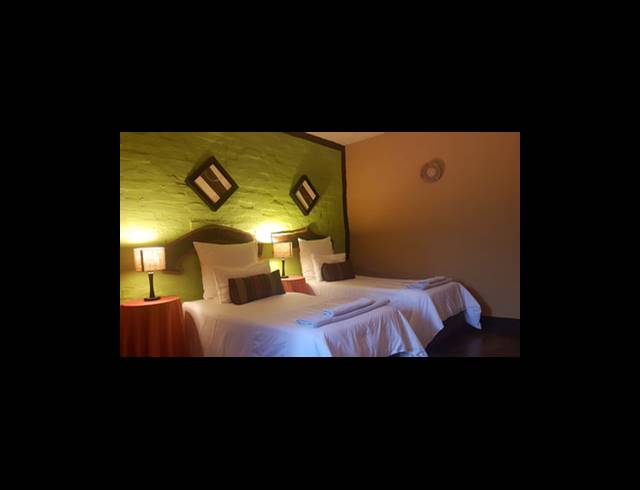 1,100M² HOTEL FOR SALE IN ZWAVELPOORT AH